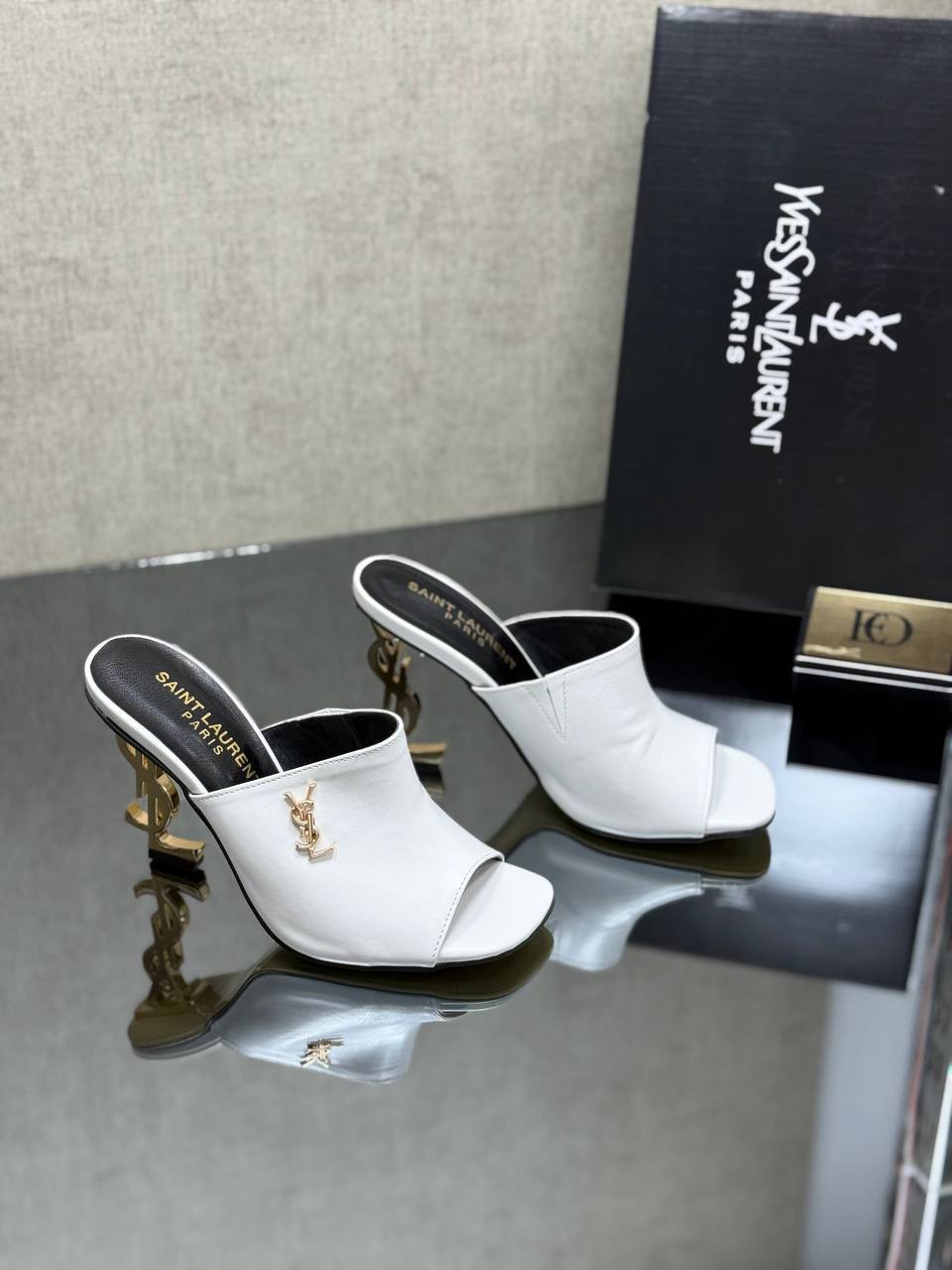 Tasche und Schuhe