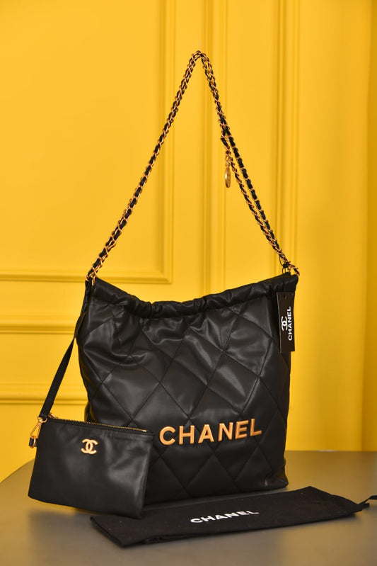 22 Grand sac à main