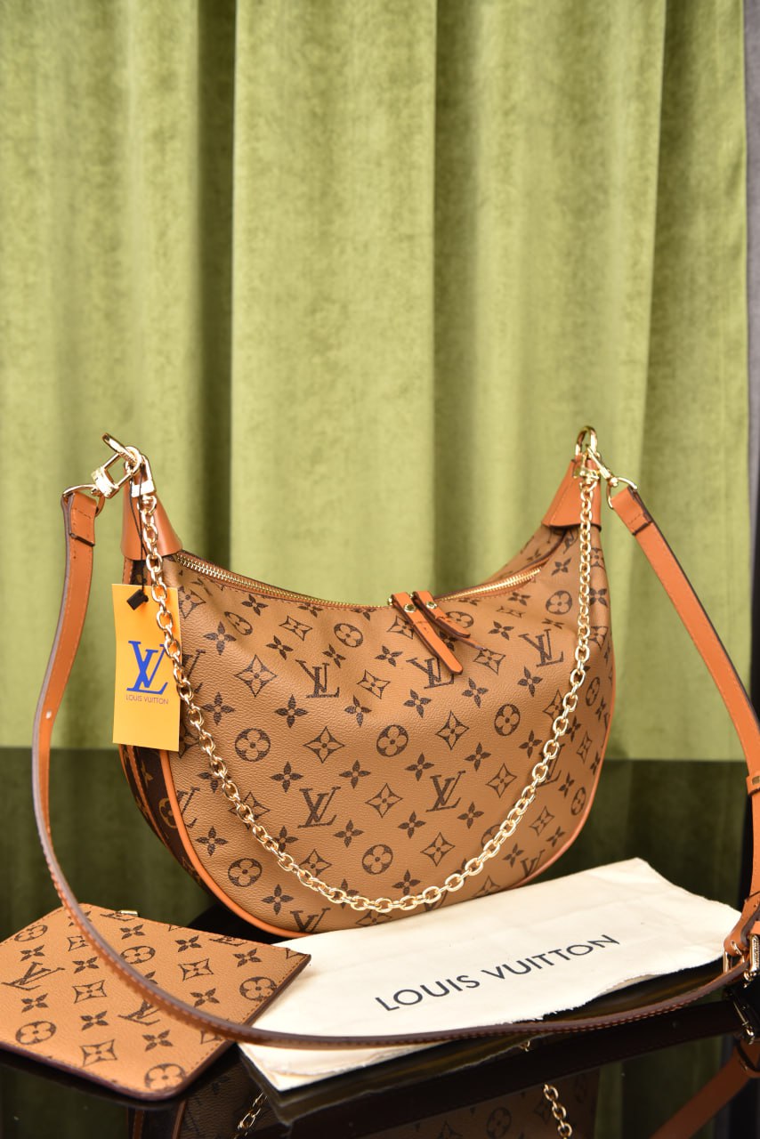 LVS- Loop Hobo Bag