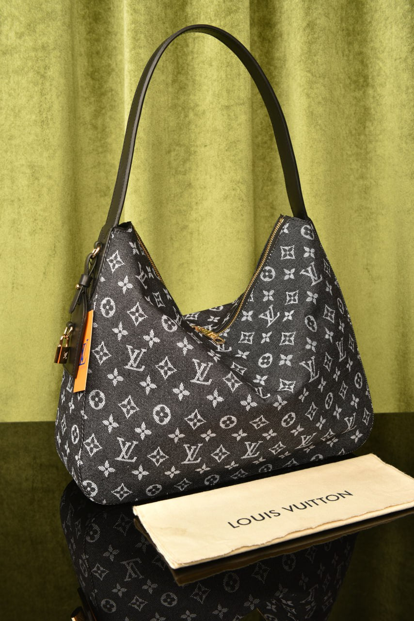 LVS- Slouchy MM Bag