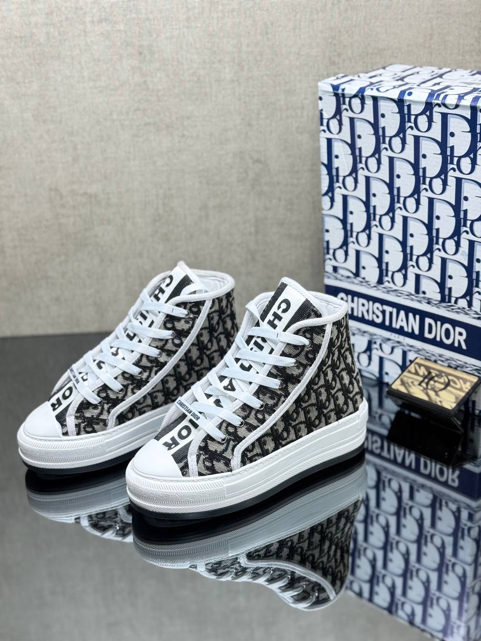 C.D. Shoes