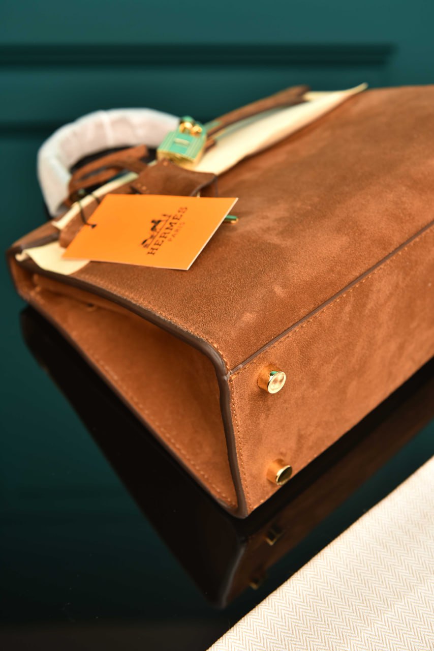 '- Kelly 25 ( Suede )