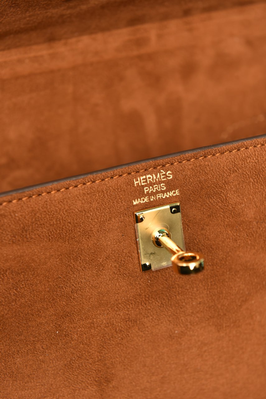 '- Kelly 25 ( Suede )