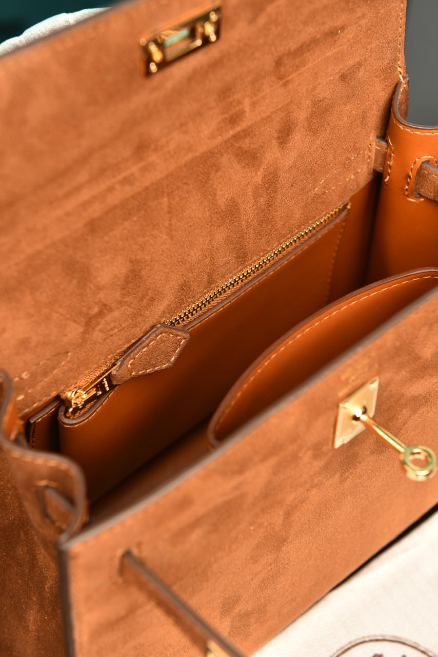 '- Kelly 25 ( Suede )