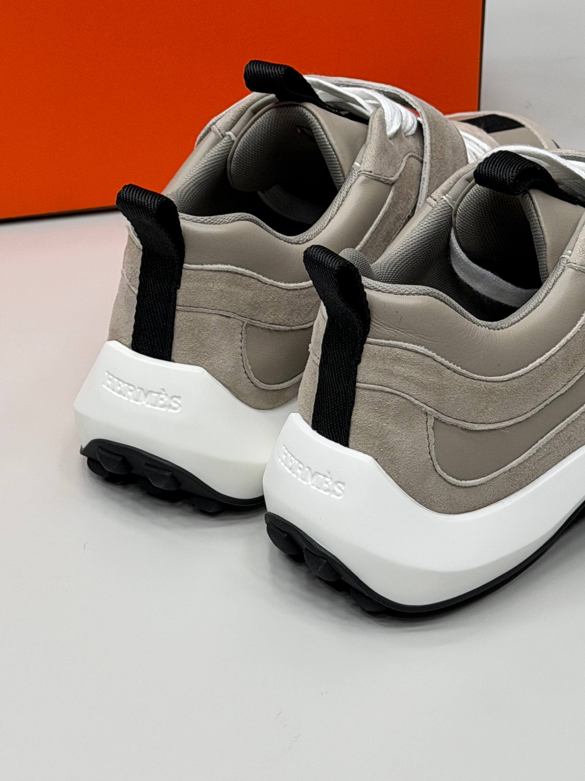 '- 21 ( Real Leather )