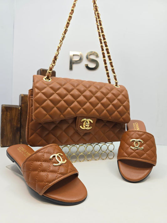 Sac et chaussons CH (marron)