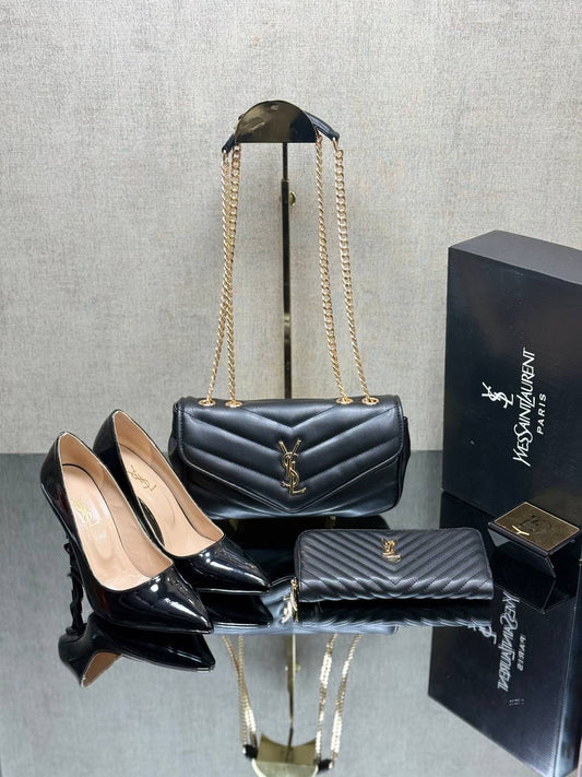 Sac et chaussures et portefeuille
