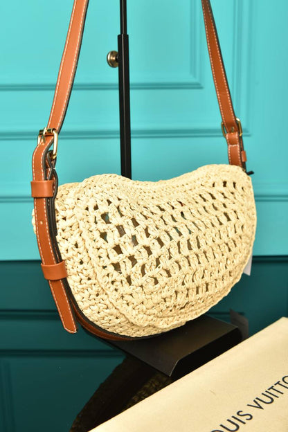 LVS-  Icare in Raffia